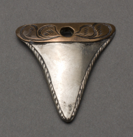 Tlingit%20artist%2C%20%3Cb%3E%3Ci%3E%20Earrings%3C%2Fi%3E%3C%2Fb%3E%2C%20ca.%201900%2C%20copper%2C%20silver%2C%20and%20teeth%2C%20Museum%20Purchase%3A%20Indian%20Collection%20Subscription%20Fund%2C%20Rasmussen%20Collection%20of%20Northwest%20Coast%20Indian%20Art%2C%20no%20known%20copyright%20restrictions%2C%2048.3.766A%2CB